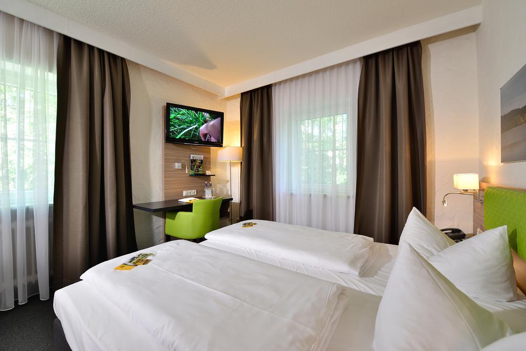 Hotel Sonnenhof Pleinfeld Εξωτερικό φωτογραφία